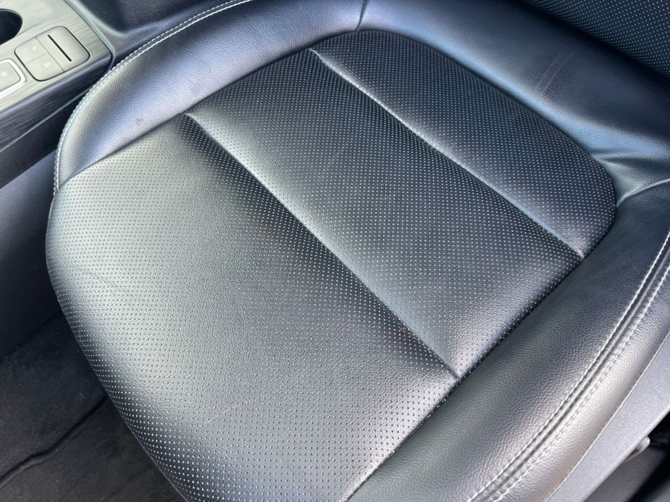 2022 Ford Escape Hybrid Titanium Hybrid