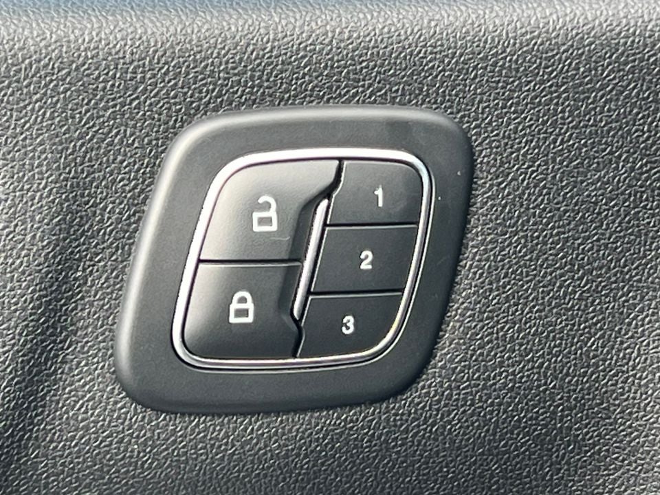 2022 Ford Escape Hybrid Titanium Hybrid