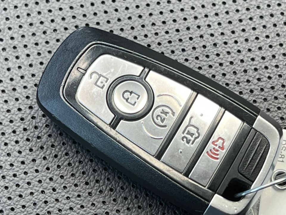 2022 Ford Escape Hybrid Titanium Hybrid