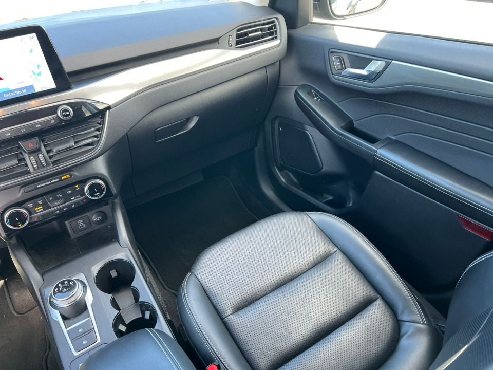 2022 Ford Escape Hybrid Titanium Hybrid