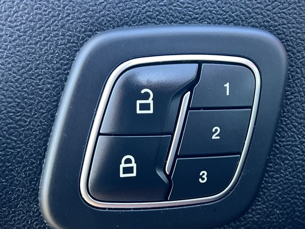 2020 Ford Escape Hybrid Titanium Hybrid