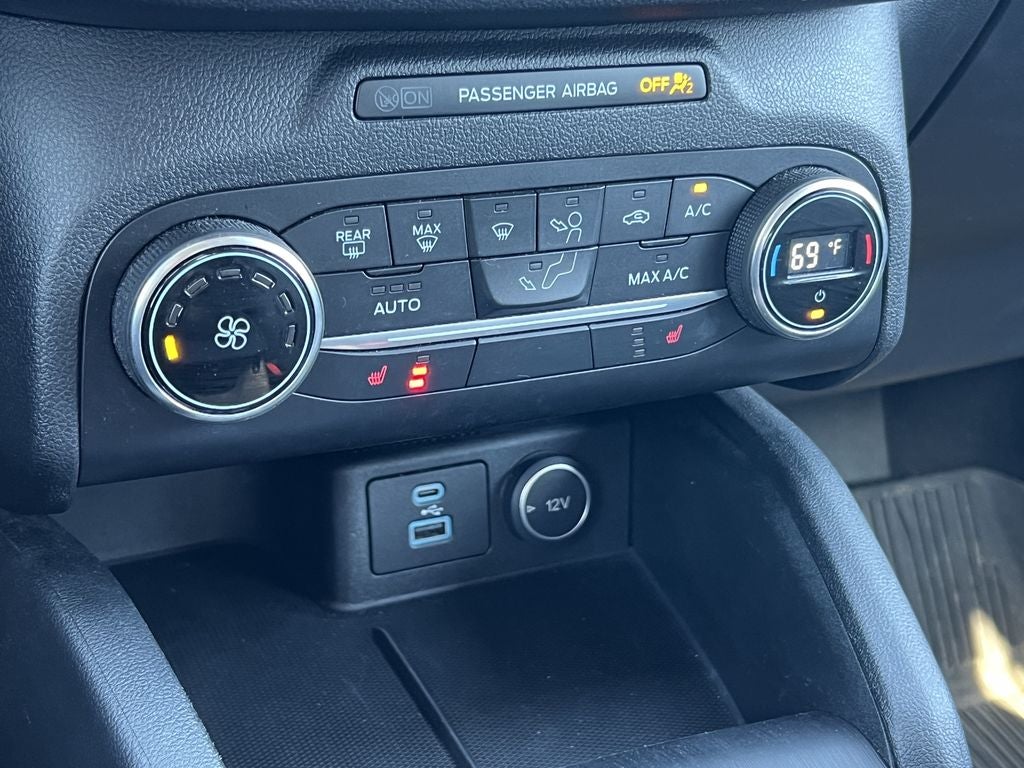 2020 Ford Escape SE