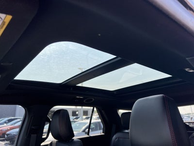 2024 Ford Explorer ST-Line