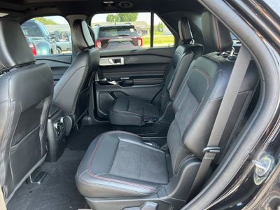 2024 Ford Explorer ST-Line