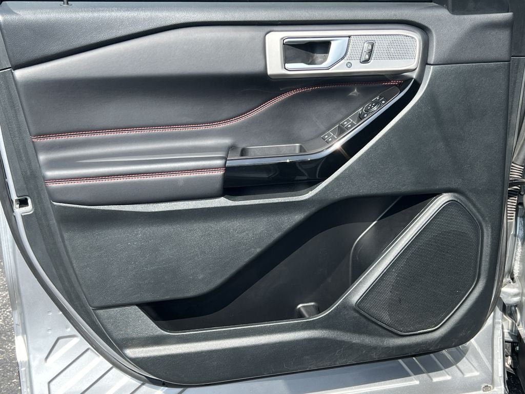 2024 Ford Explorer ST-Line