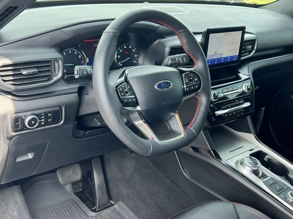 2024 Ford Explorer ST-Line