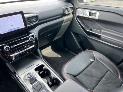 2024 Ford Explorer ST-Line