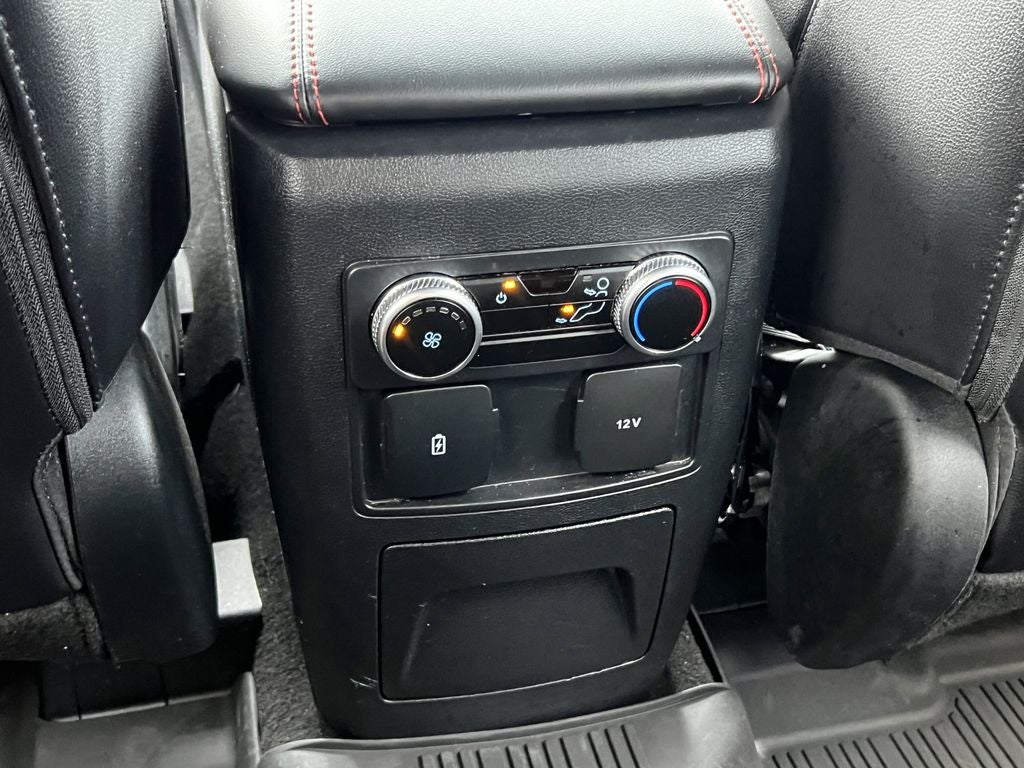 2024 Ford Explorer ST-Line
