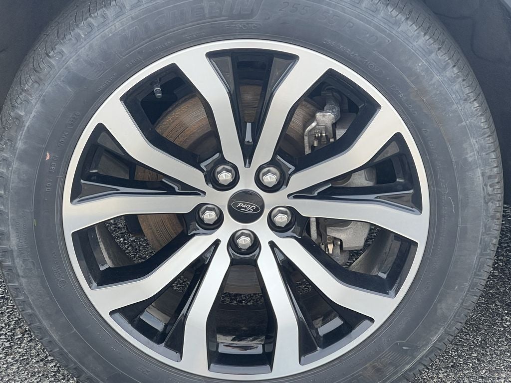 2024 Ford Explorer ST-Line