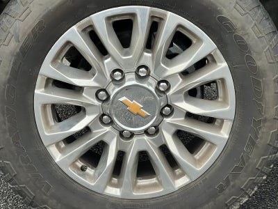2023 Chevrolet Silverado High Country