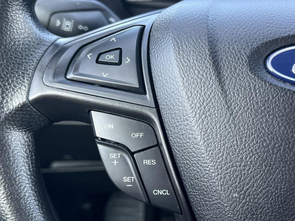 2022 Ford Edge SE
