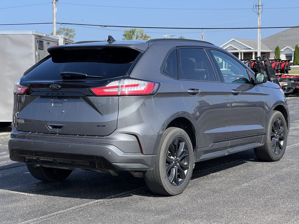 2022 Ford Edge SE