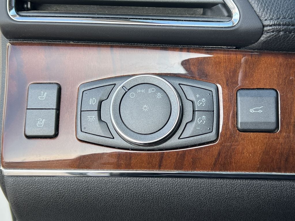2013 Lincoln MKX Base