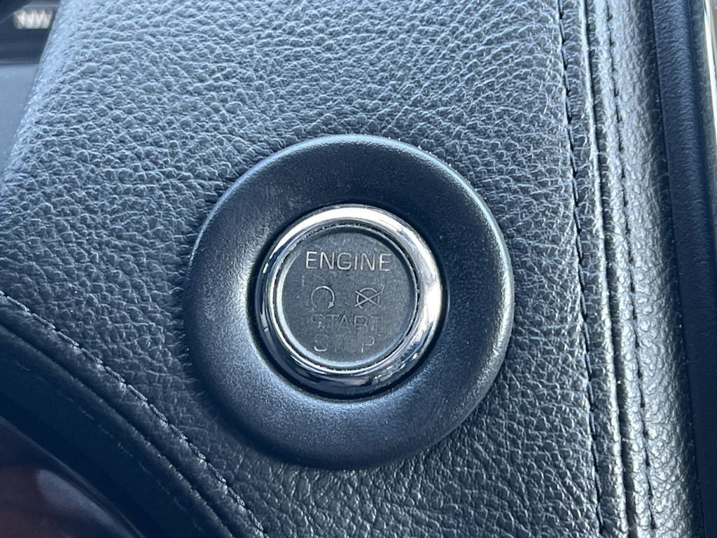 2013 Lincoln MKX Base