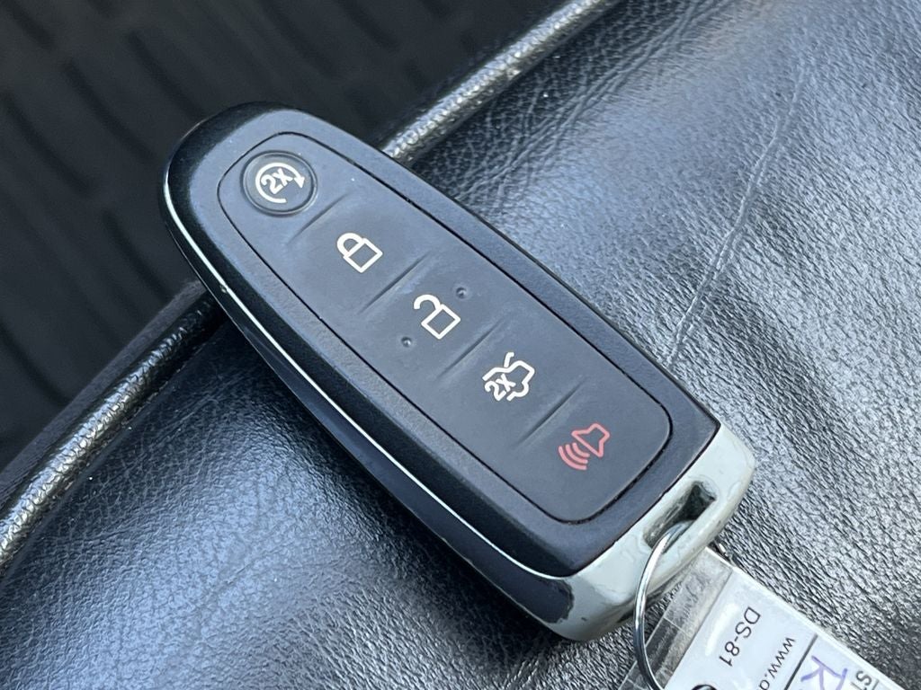 2013 Lincoln MKX Base