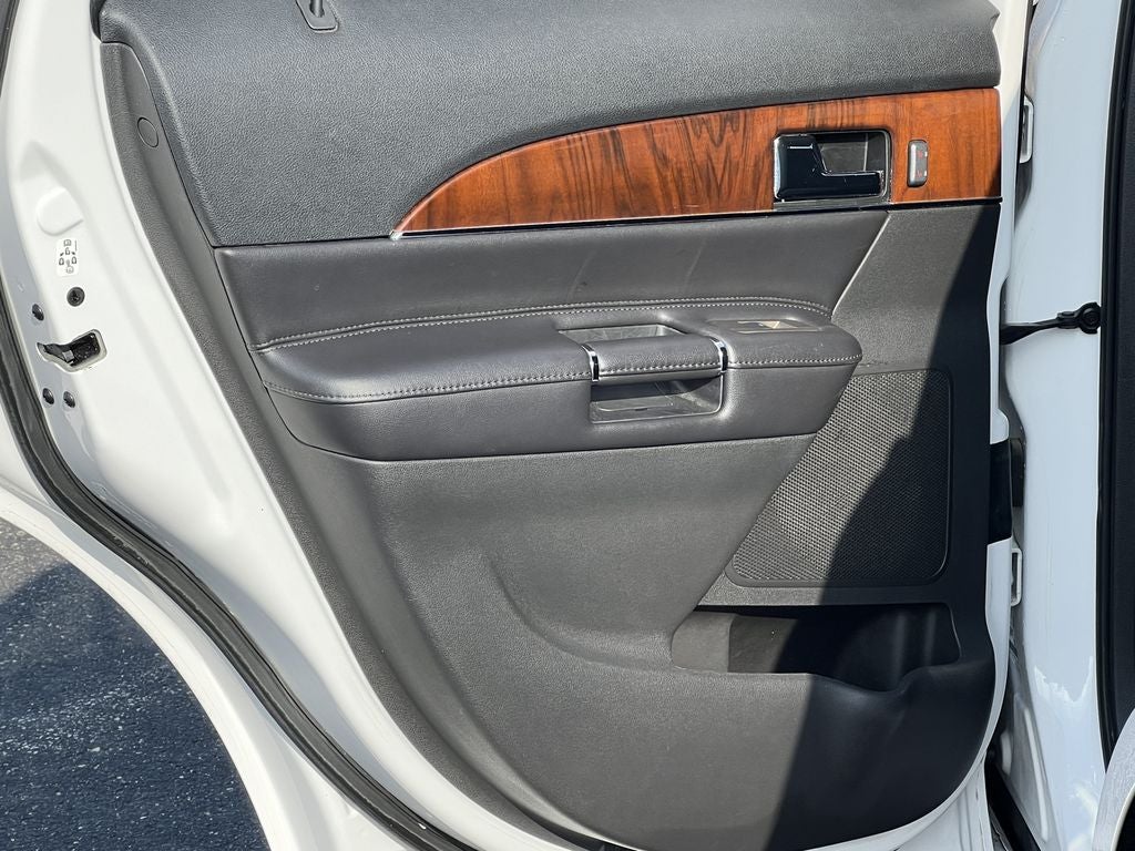 2013 Lincoln MKX Base