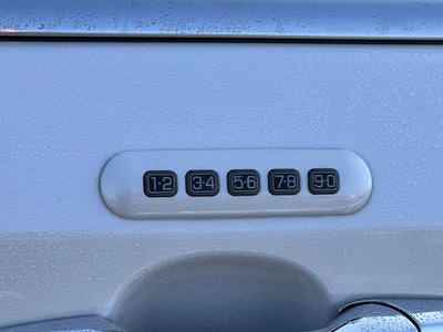 2013 Lincoln MKX Base