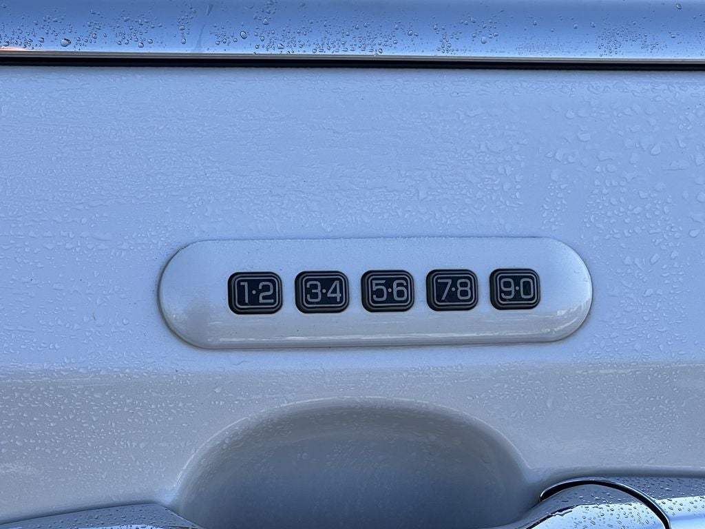 2013 Lincoln MKX Base