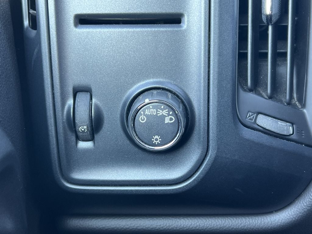 2016 GMC Sierra Fleet/Base