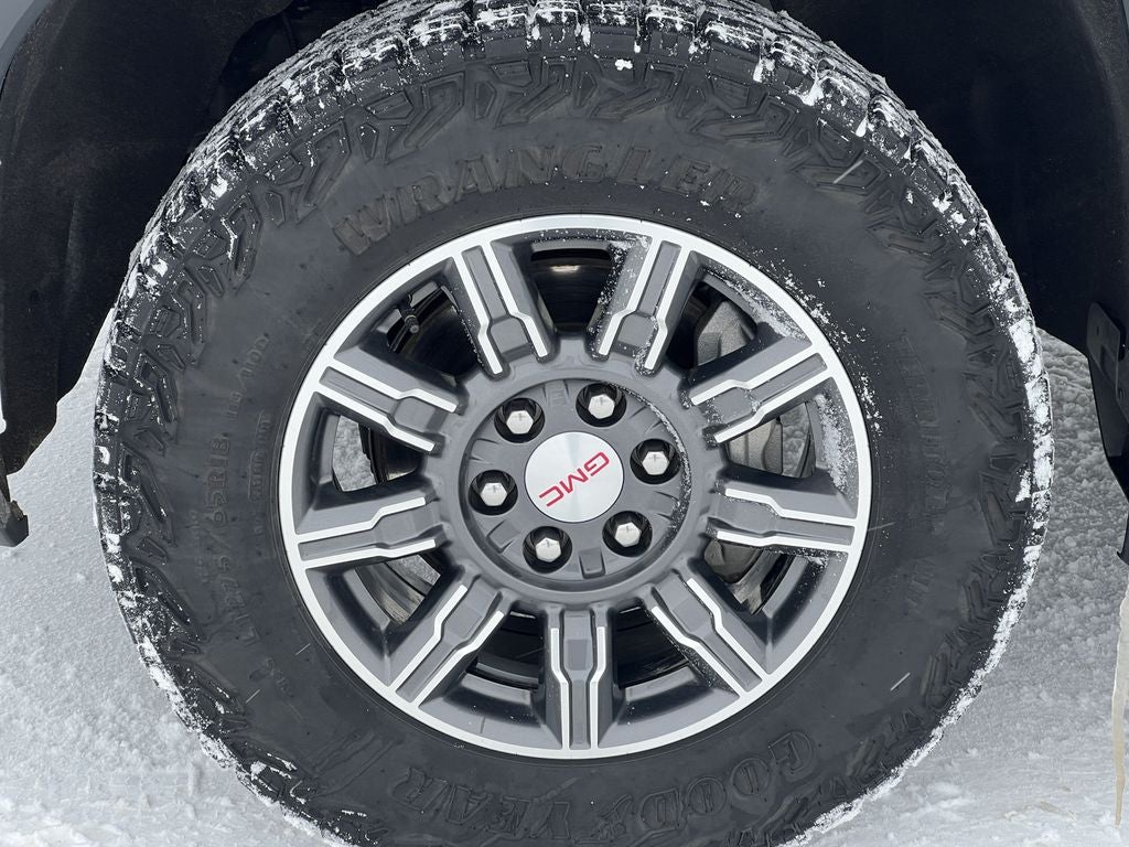 2024 GMC Sierra AT4