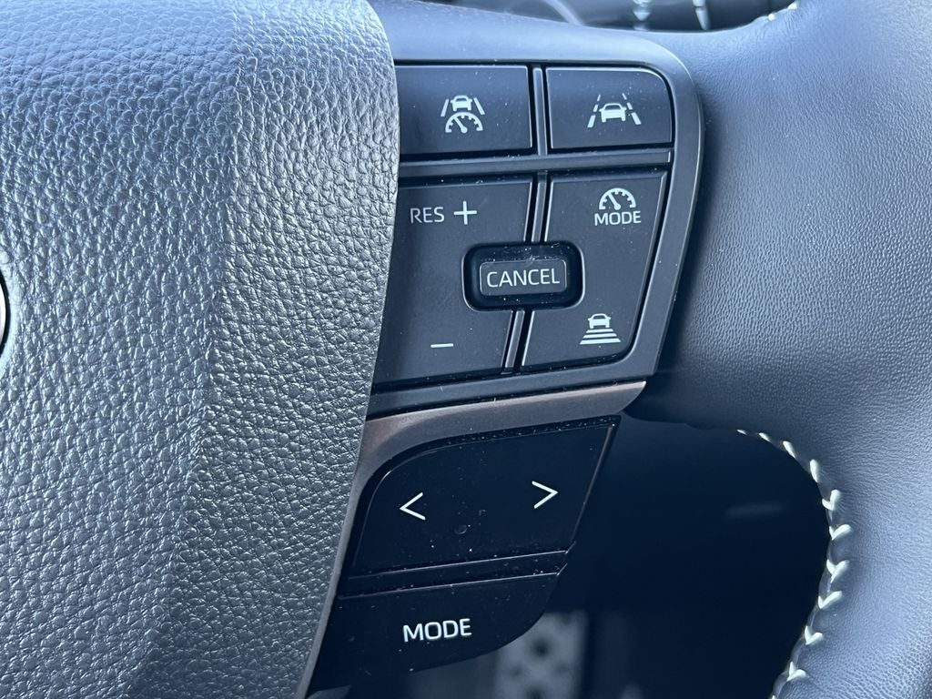 2025 Toyota Camry Hybrid Base