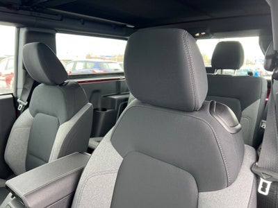 2025 Ford Bronco Base