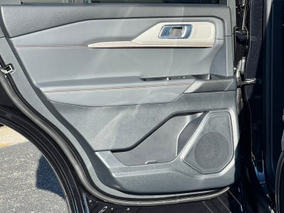 2027 Ford Explorer Active w/200A Pkg