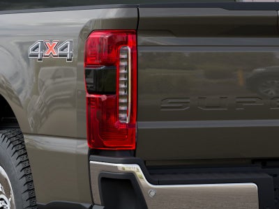 2027 Ford Super Duty F-350® Lariat®