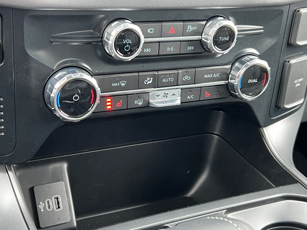 2025 Ford F-150 Lightning XLT